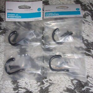 Room Essentials Oil rubbed bronze finish hooks New